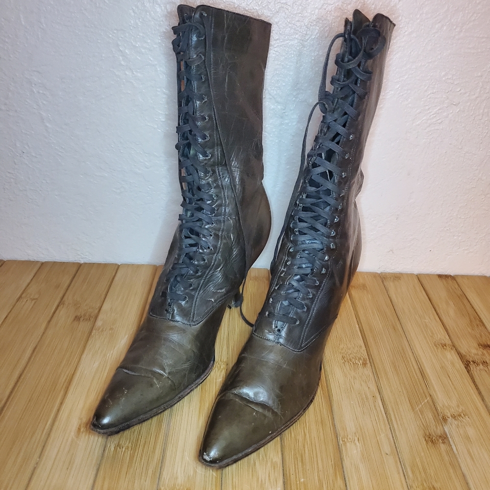 Victorian Style Vintage Boots